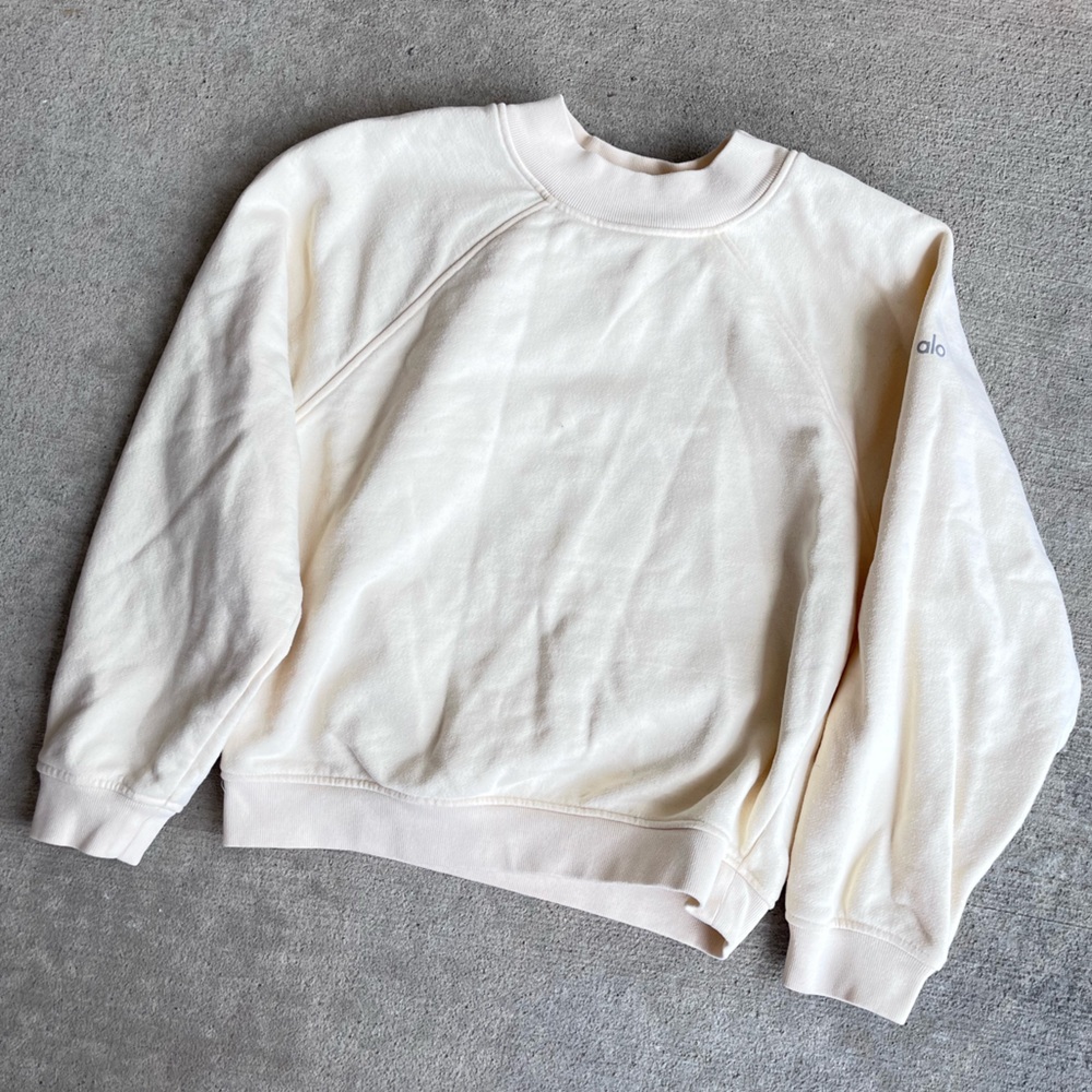 Alo butter yellow light yellow crewneck sweatshirt fleece
